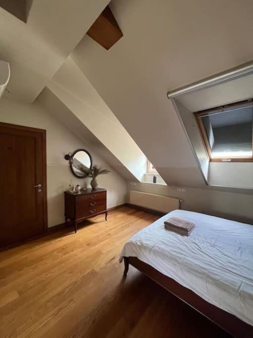 Old Town Apartment With Free Parking Vilnius Eksteriør bilde