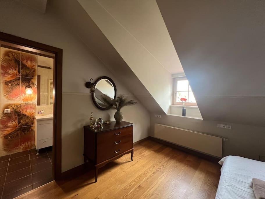Old Town Apartment With Free Parking Vilnius Eksteriør bilde